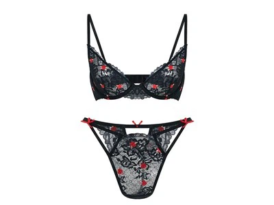 Ropa interior de encaje negro